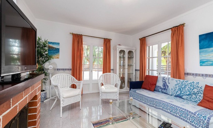 Manta Rota Villa | Branle Villa, Wifi, Near Beach