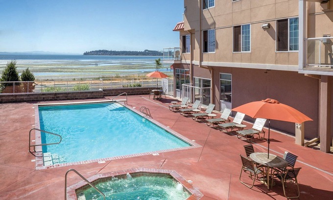 Birch Bay Resort | Breathtaking in all directions!