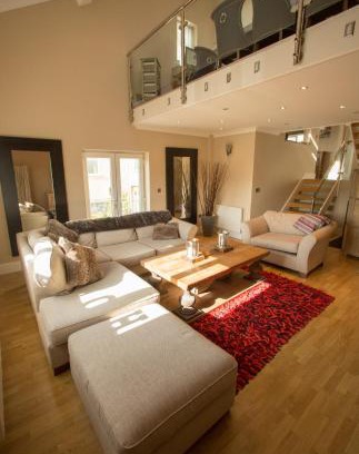 Merthyr Tydfil House | Brecon Beacons Welsh Countryside Retreat
