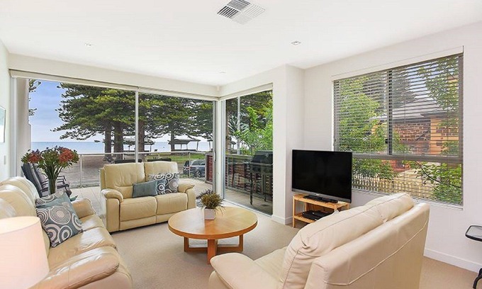 Victor Harbor Apartment | Breeze Beachfront Apartment 1: Ocean Views and Convenient Ground Floor Access!