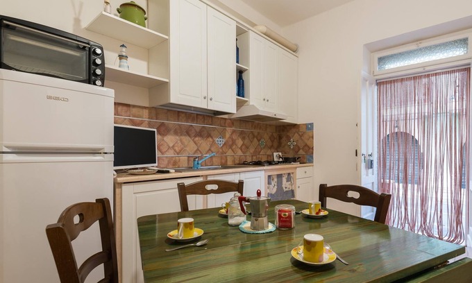 Villanova Villa | Breeze & Sea, The Little White Houses