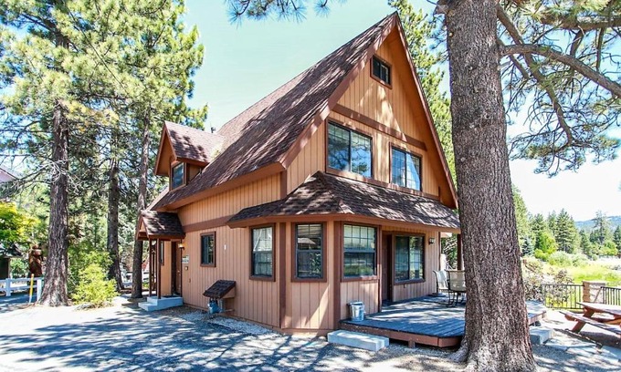 Big Bear Lake House | Breezy One-112 by Big Bear Vacations
