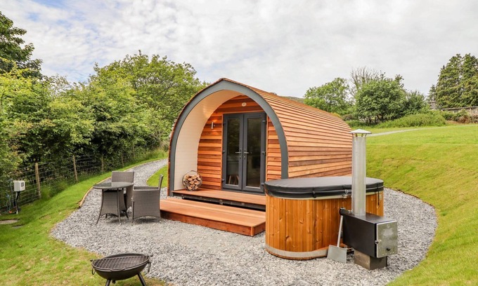 Dolgellau Cottage | BRIALLEN, pet friendly, character holiday cottage in Dolgellau