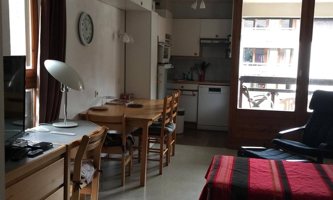 Brides-les-Bains Apartment | Brides les Bains Studio 28m² luminous great comfort with private PARKING