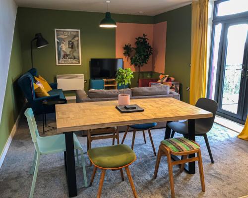Lancaster Apartment | Bridge Square Apartments