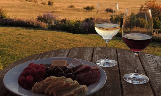 Belgrade Cabin | Bridger Mountain Lodge - w/hot tub - SLEEPS 12!