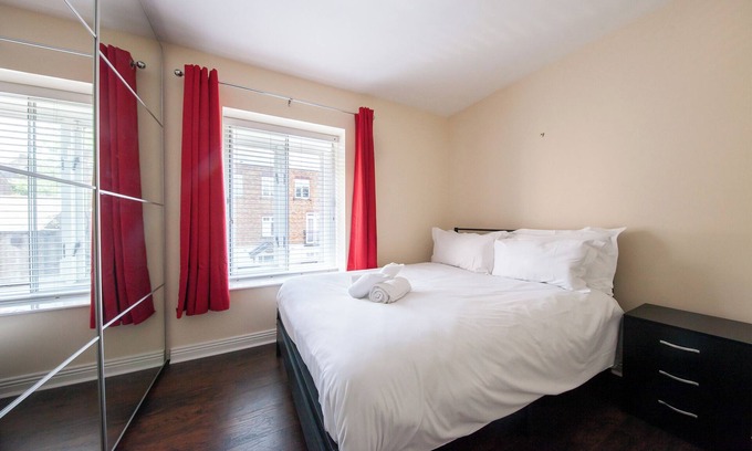 Dublin Apartment | Bright 2BR at Kilmainham Gaol-reduced prices