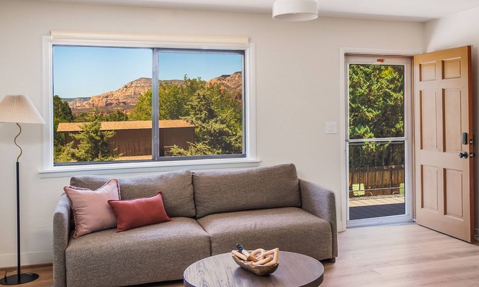 West Sedona House | Bright & Airy 2-Bedroom House with Spectacular Views in West Sedona