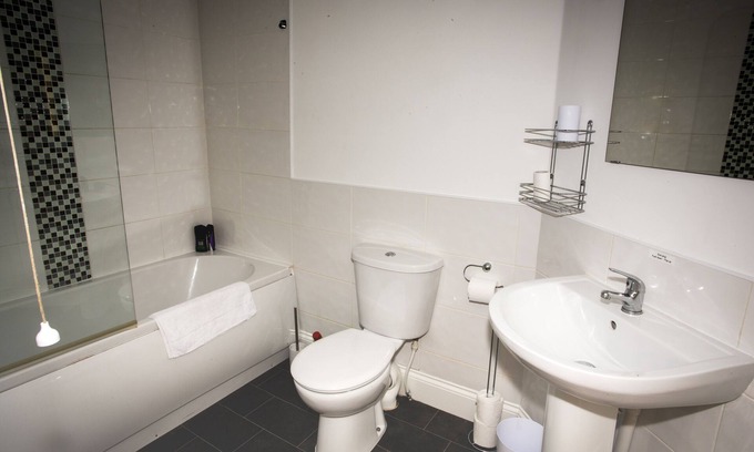 Stockton-on-Tees Apartment | Bright and Airy -3B - Norton Apartments