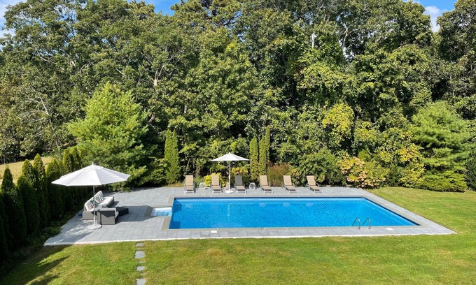 Hampton Bays House | Bright and Airy House with Outdoor Pool