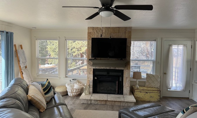 Bayfield House | Bright and Airy Lakeside Bungalow with Stunning Views!