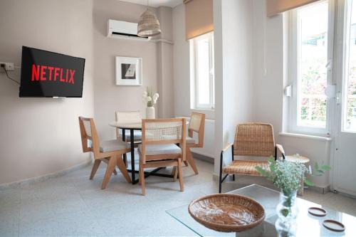 Adalar Apartment | Bright and Cozy 2BR Apt In The Center Of Buyukada