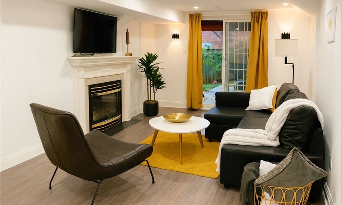 Aurora Apartment | Bright and Modern 2BR Apartment, Adventure-Local Delights Await! Family & Group