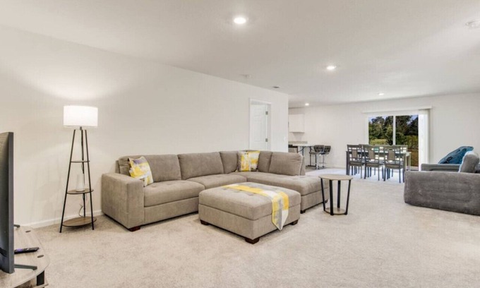 Florida Panhandle House | Bright and Spacious 4 Bed/2 Bath - Addies