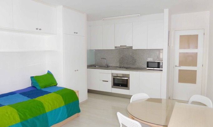 Santiago de Compostela Apartment | Bright, central, quiet