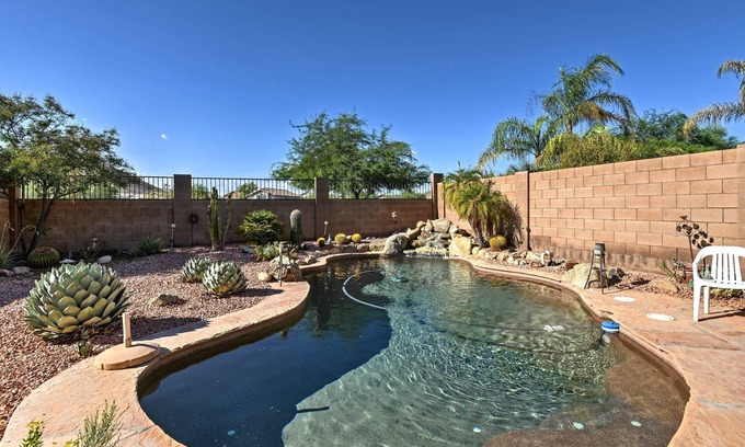 Desert View Village House | Bright Central Phoenix Luxury Home w/Grill & Patio