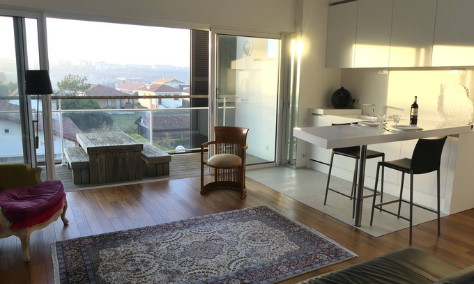 Contis-les-Bains Apartment | Bright contemporary suite, Contis Plage center, close to beaches and forests.