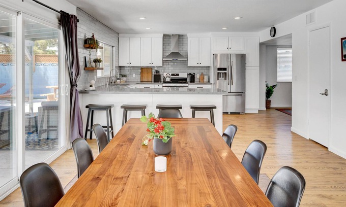 Paradise Villa | Bright, Cozy and Spacious Home w/Heated Pool and Spa. Pet Friendly!