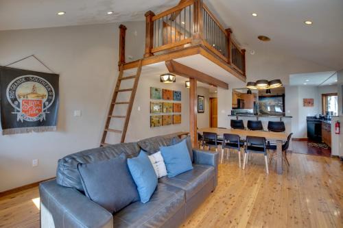 Telluride Apartment | Bright Downtown Telluride Condo - Steps to Lift!
