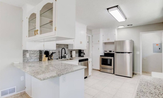 Ogden House | Bright Family Home | 3BD | Room to Relax | Ogden