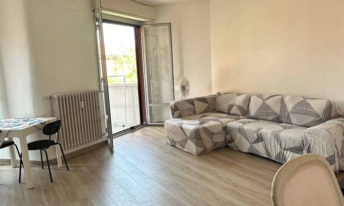 Lorenteggio Apartment | Bright Green Apartment – Segneri M4