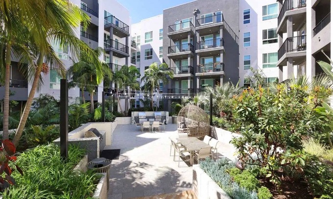 Lyon Street Apartment | Bright Home 10 Min to Disneyland Pool GYM