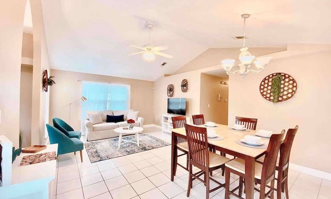 Tallahassee House | Bright & Spacious Getaway in Lovely NE Tallahassee