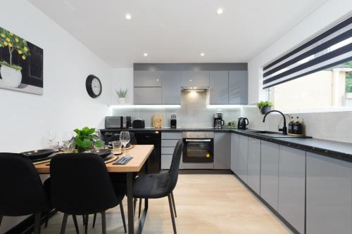 Tiverton House | Bright & Stylish Home Nestled at the Edge of Exmoor