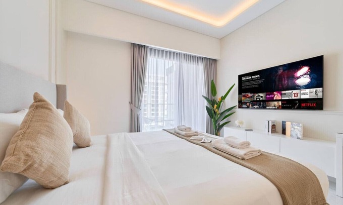 Nad Al Sheba Apartment | Bright & Stylish Studio in Meydan | Azizi Riviera