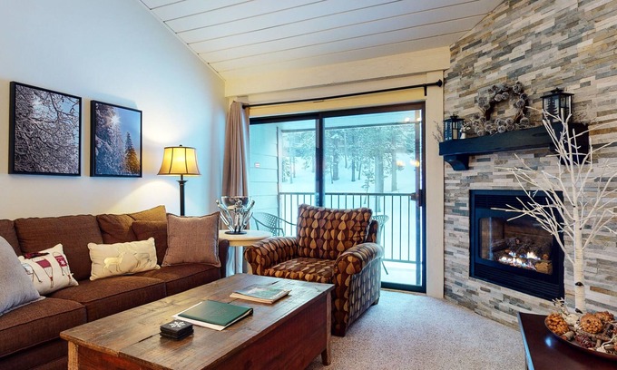 Mammoth Lakes Condo | Bright Unit, Quiet Location, Near Mountain Bike Trails, Balcony. On-site Pool