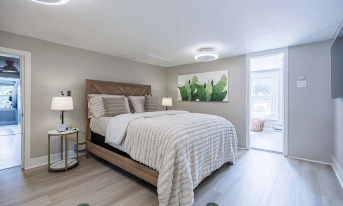 Rochester Apartment | Brighton Retreat Near URMC & Pittsford Plaza