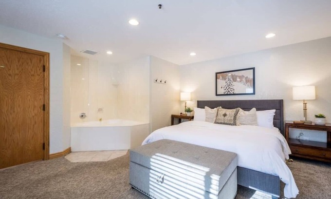 Salt Lake Mountain Resorts Condo | Brighton Ski Resort, Powder Hound Chalet Utah