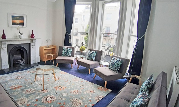 Hove Villa | BRIGHTON VILLA: Lansdowne Villa Maisonette: 6 Bedrooms 3 Receptions