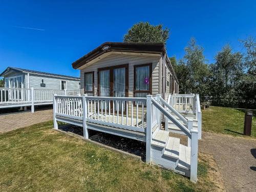 Caister-on-Sea Other | Brilliant Caravan For Hire At Caister Haven Holiday Park In Norfolk Ref 30011H
