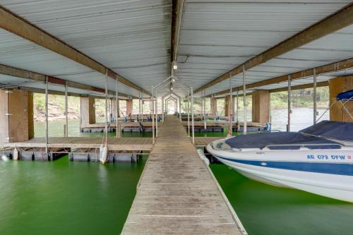 Greers Ferry House | Bring Your Boat! Greers Ferry Lake Home with Slip