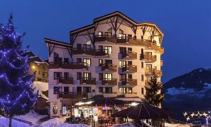 La Perriere Apartment | Britania Residence - FULL APARTMENT SKIS CENTRE FOR PIEDS