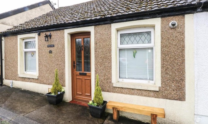 Margam House | Brook Cottage