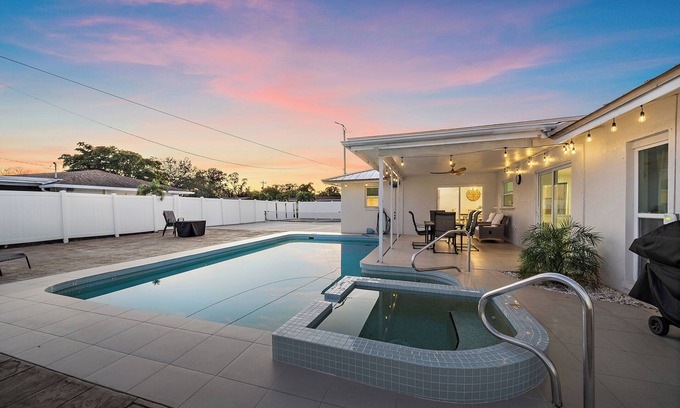 Southgate House | Brookline Retreat | Private Pool + Pickleball!