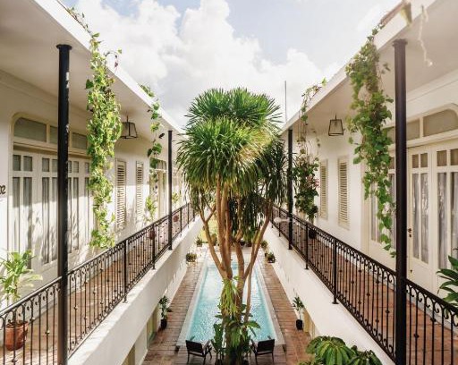 Batubelig Hotel | Brown Feather Hotel