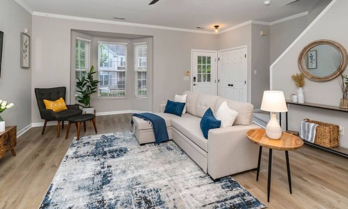 Northwest Raleigh House | Bruno Landing. Fresh, Comfortable, Convenient -RDU