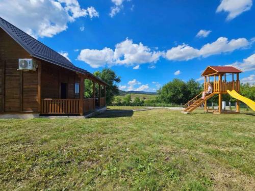 Kremna House | Brvnara Nina