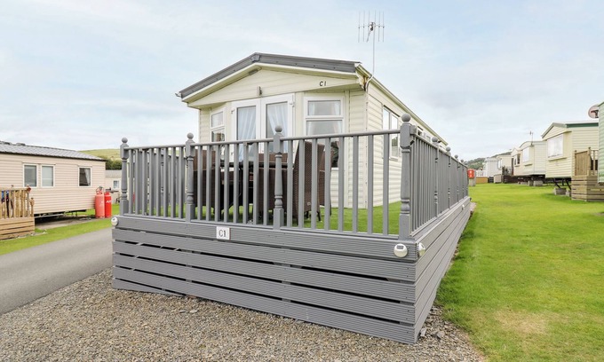 Aberystwyth Cottage | BRYN VISTA, family friendly, country holiday cottage in Aberystwyth