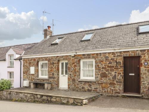 Newport House | Brynawelon