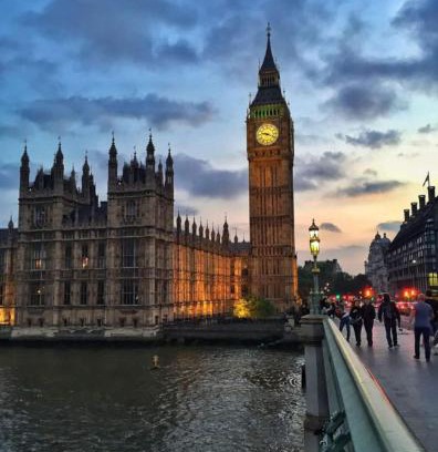 Westminster Apartment | Buckingham Palace 4br Family Stay & Cathedral View