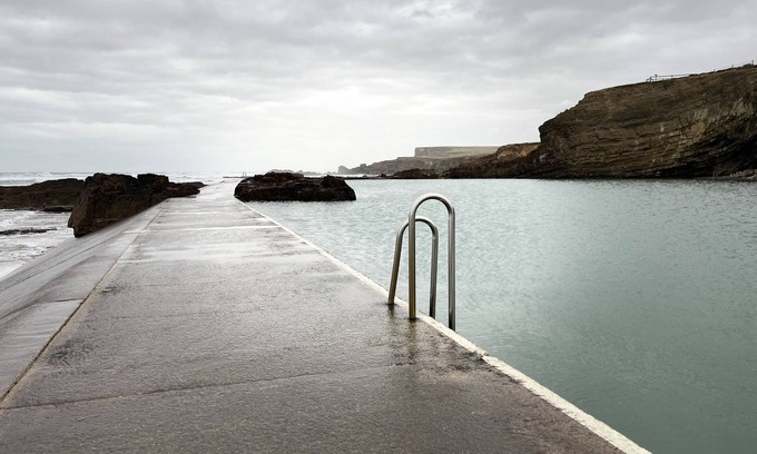 Bude Apartment | Bude, Spectacular Sea Views, Spacious 3 Bed Apartment Close to Town & Beach