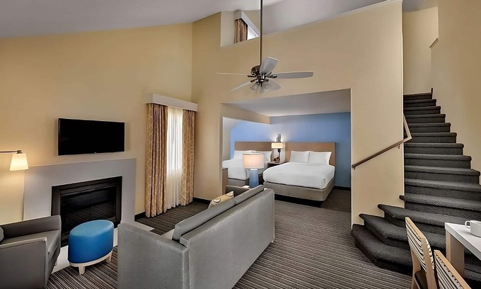 Newark Resort | Budget-Friendly Getaway! 2 Modern Units, Pet-Friendly, with Free Breakfast