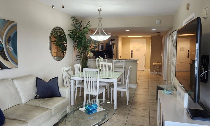 Capri Isle Condo | Budget-Friendly · Luxe Comfort & Style