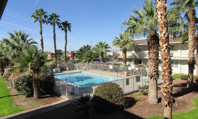 Yuma Hotel | Budgetel Inn & Suites Yuma