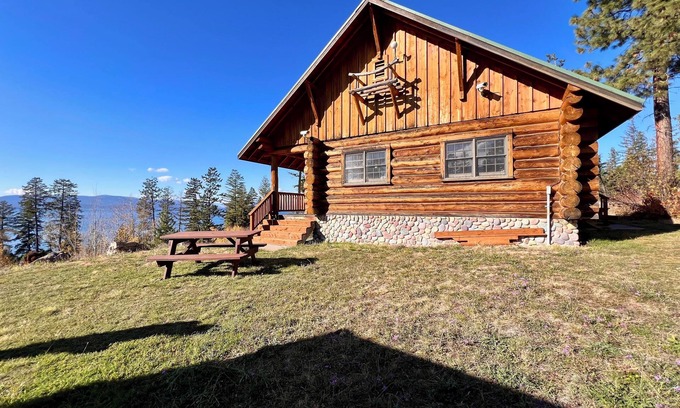 Polson Cabin | Bull Trout Lodge at Flathead Lake
