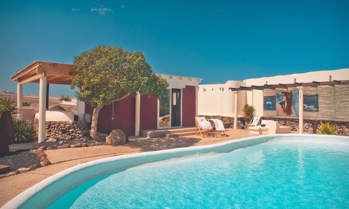 La Pared House | Bungalow - Fuego - Surf & Yoga Villa
